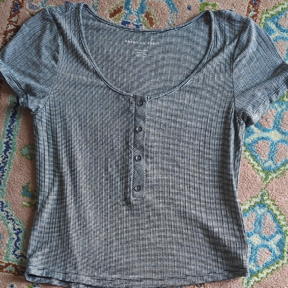American Eagle Outfitters Women's Gray Button-Front Blouse - Picture 1 of 1